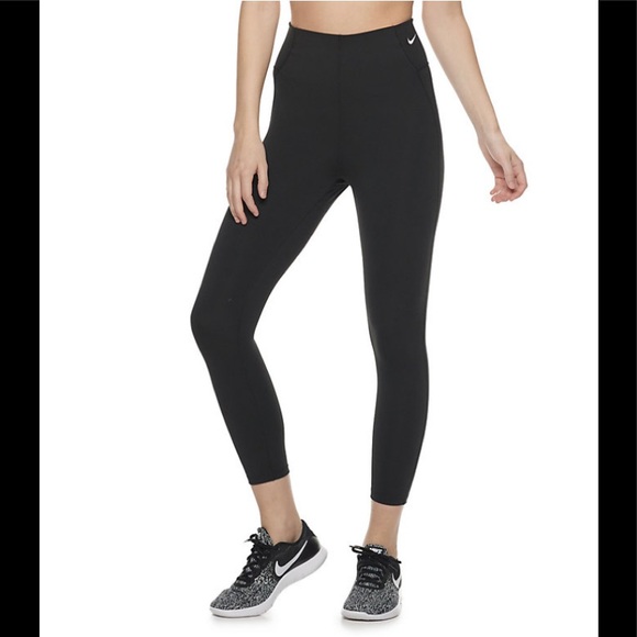 Nike Pants - Nike Sculpt Training Crop Leggings